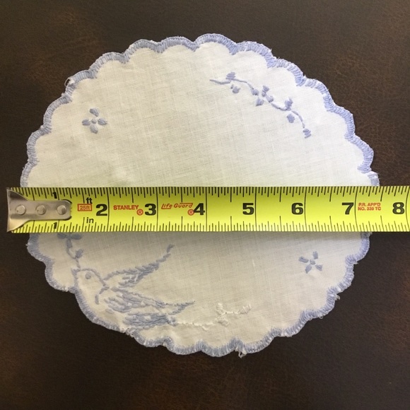 3 Vintage Handmade Doilies with Birds Hand Embroidered Crochet Lace Scallop Edge - Picture 7 of 10